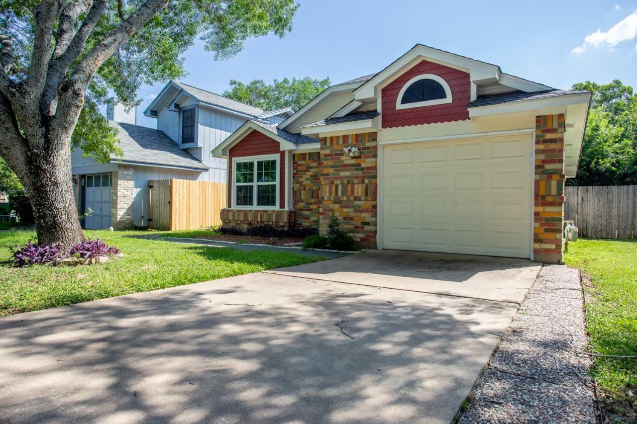 Comfortable, Family And Business Friendly 2Bd/2Ba House In North Austinヴィラ エクステリア 写真